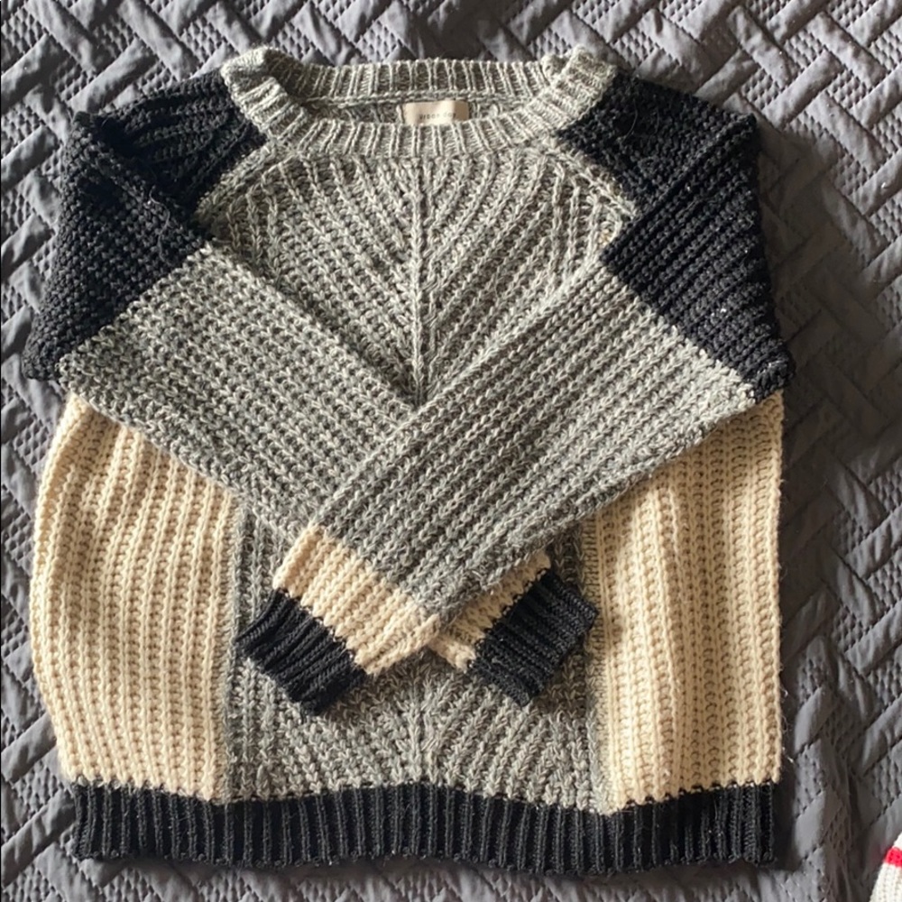 Crew neck sweater